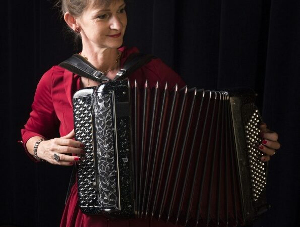 Accordéoniste, animations musicales, Véronique Rénier 6