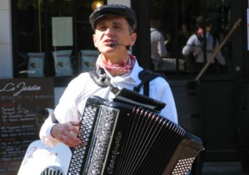 Animation chant, accordéon et trompette, Sunset