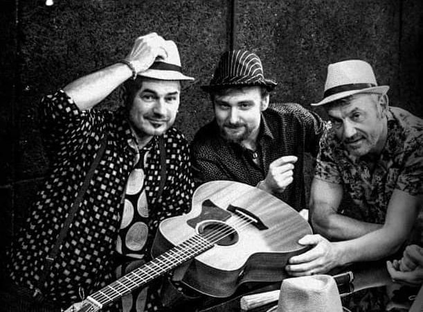 Mister Hole swing, Chansons françaises festives