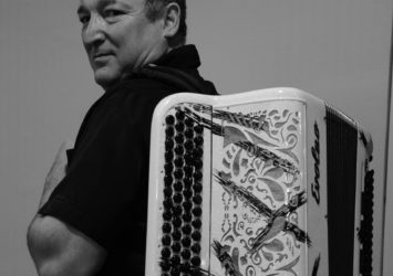 Accordéoniste, clavier, chanteur, Patrice Delacour 1