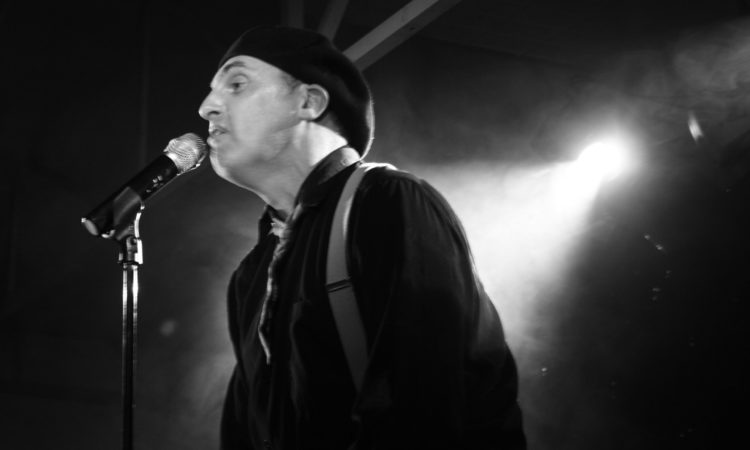 Chanteur animateur, Jean Luc en solo 3