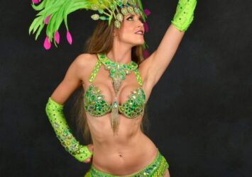 Danseuse brésilienne, carnaval de Rio, Clara Farah 3